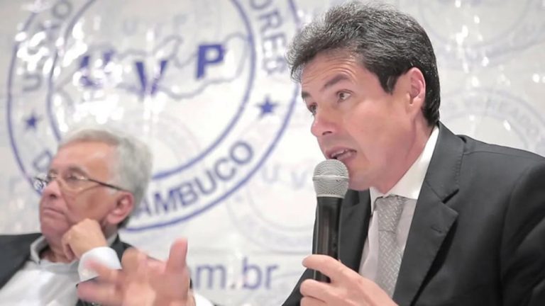 Ex-presidente da Câmara de Timbaúba preso por rachadinha