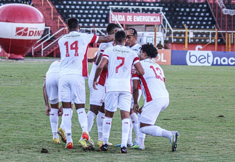 Finalmente, Náutico vence uma partida fora de casa