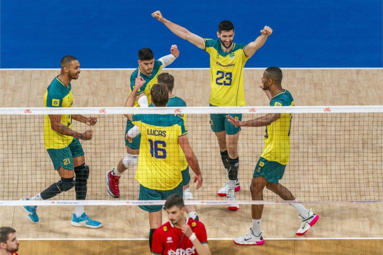 Lucarelli lidera Brasil na vitória sobre a Bulgária na Liga das Nações de Vôlei