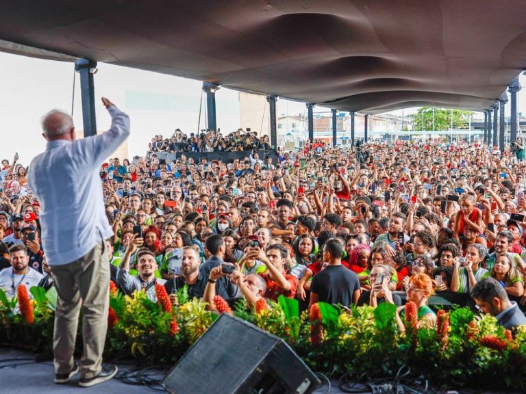 Lula inaugura campus do IFPE em Paulista