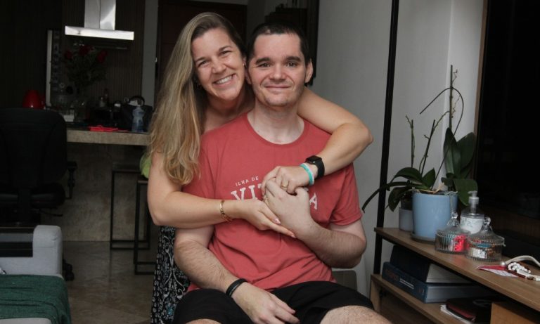 “Maior plano é a lua de mel que sonhamos”, diz homem que teve AVC após se casar