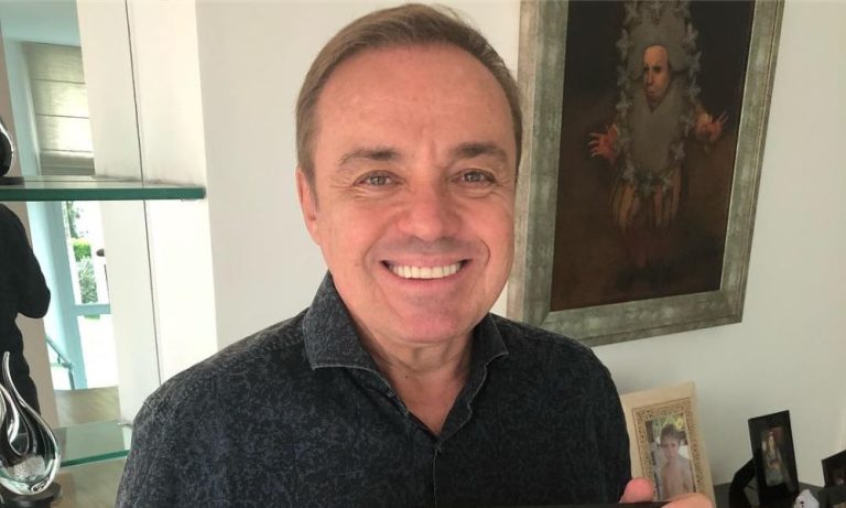 Mansões que Gugu deixou de herança são avaliadas em cerca de R$ 7 milhões cada
