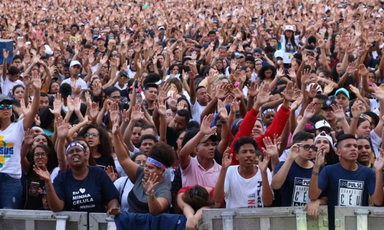 Marcha para Jesus ocupa ruas de São Paulo