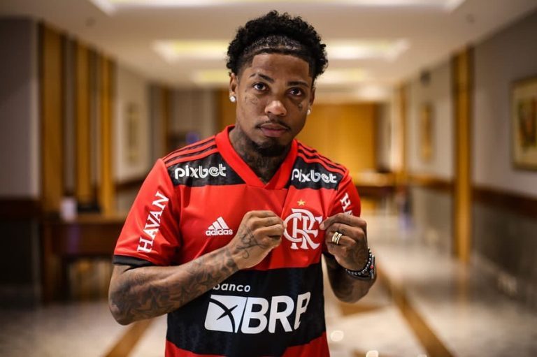 Marinho é reintegrado e agora tenta convencer que ainda é útil ao Fla