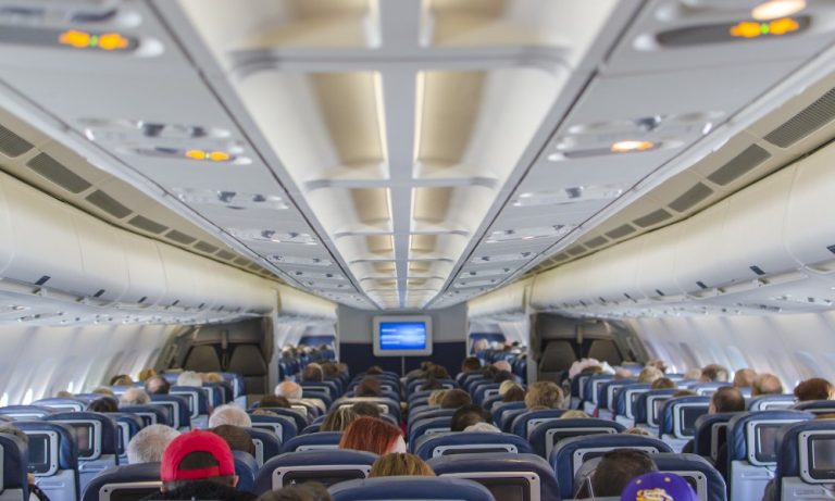 Mau cheiro em avião provoca cancelamento de voo entre NY e Londres