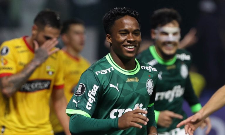 Palmeiras bate Barcelona e avança para oitavas da Libertadores
