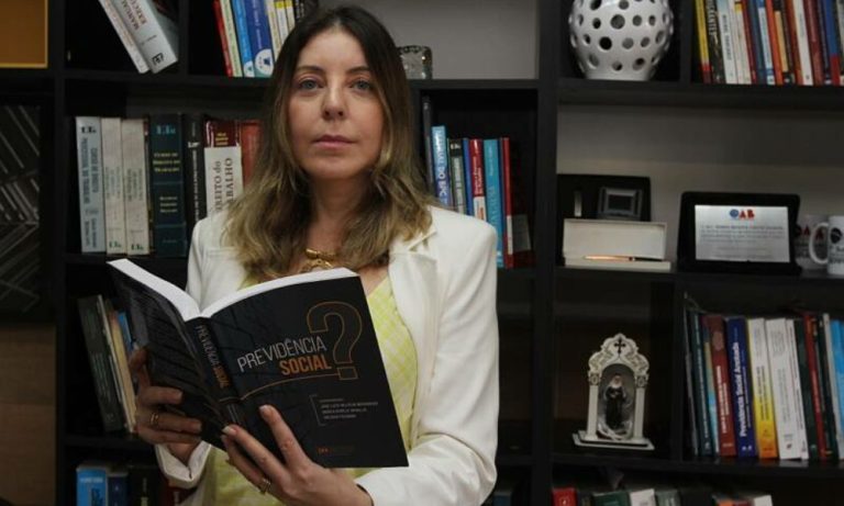 Polícia Federal investiga venda de dados de aposentados a golpistas