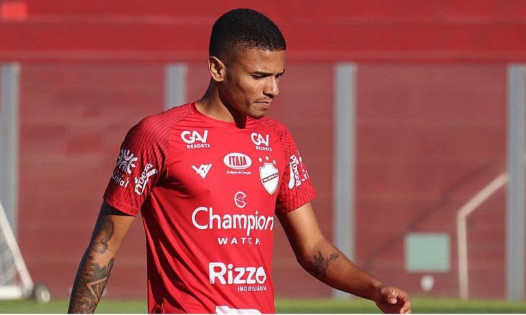 STJD confirma que jogador envolvido em manipulação está banido do futebol