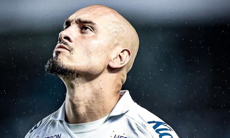 Santos rescinde contrato com zagueiro Maicon