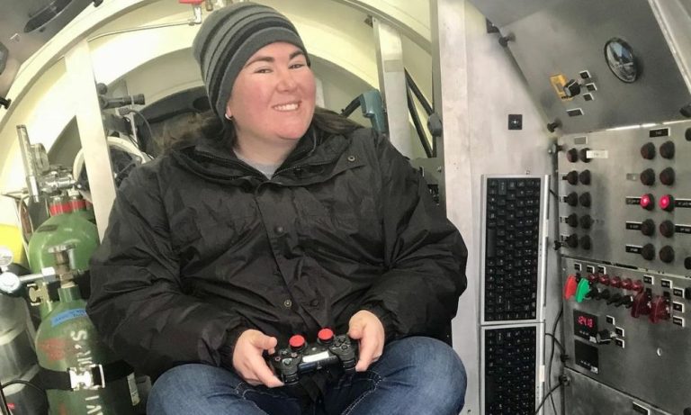 ‘Sonhos se tornam realidade’, diz mulher que fez viagem para ver o Titanic
