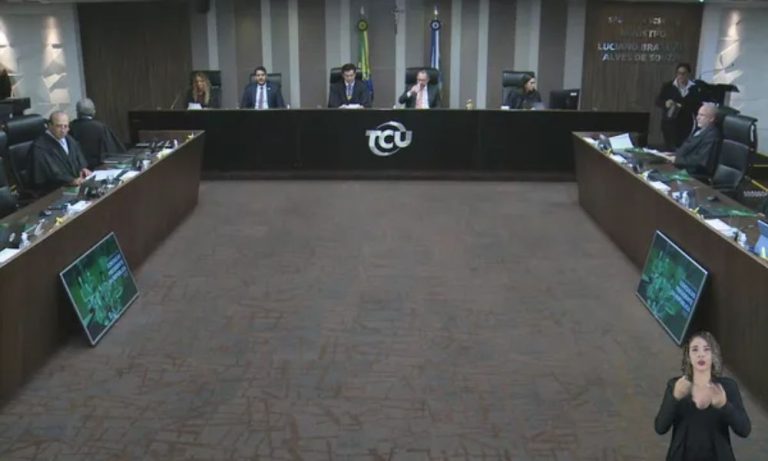 TCU aprova com ressalvas contas do governo Bolsonaro em 2022
