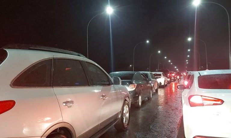 Acidente na terceira ponte paralisa trânsito no sentido Vitória