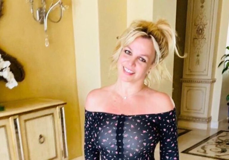 Britney Spears é agredida por segurança de astro da NBA ao pedir foto, diz site