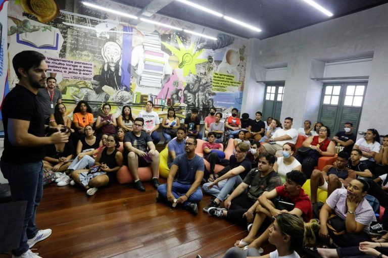 Casa Zero capacita comunidades no Recife com cursos de salgados e doces