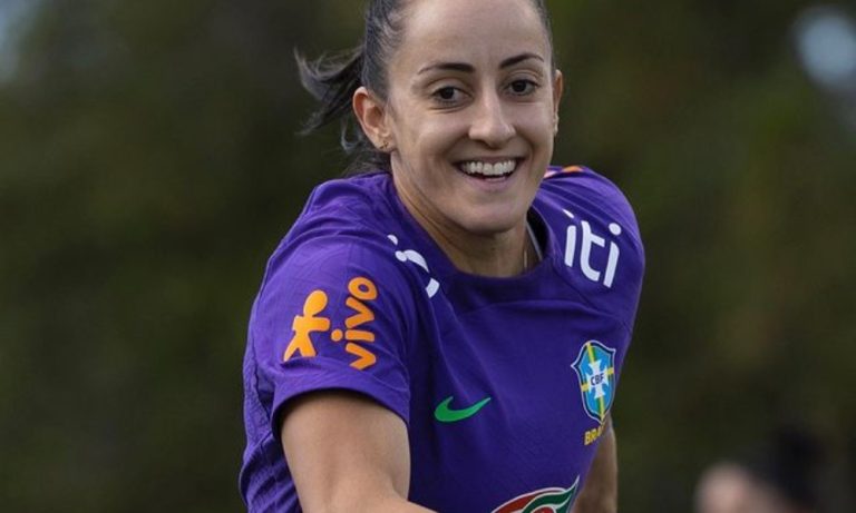 Desempenho em jogo-treino anima jogadoras da seleção antes de estreia na Copa
