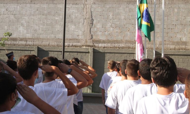 Fim de programa: saiba o que vai acontecer com escolas cívico-militares do ES