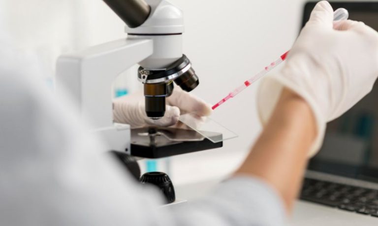 Fiocruz assina acordo para produzir medicamento para hepatite C