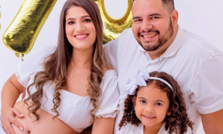 Grávida de sêxtuplos transmite live do Chá Revelação no ES