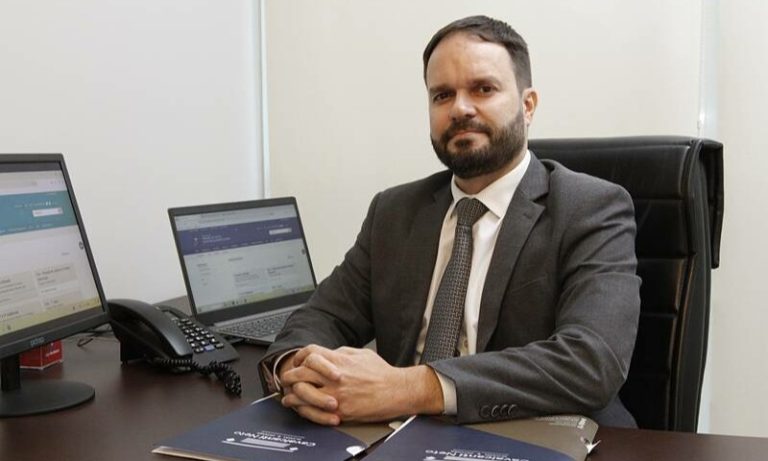 Justiça obriga planos de saúde a pagar indenização no ES
