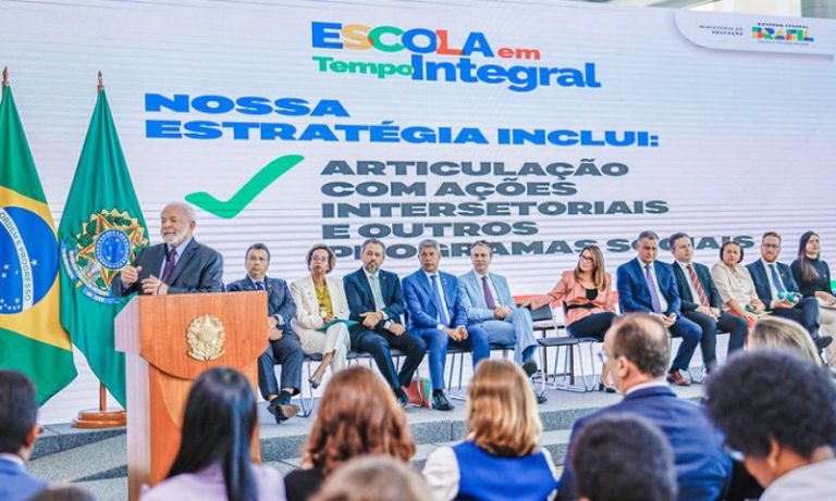Lula sanciona programa que prevê 1 milhão de vagas para o ensino integral
