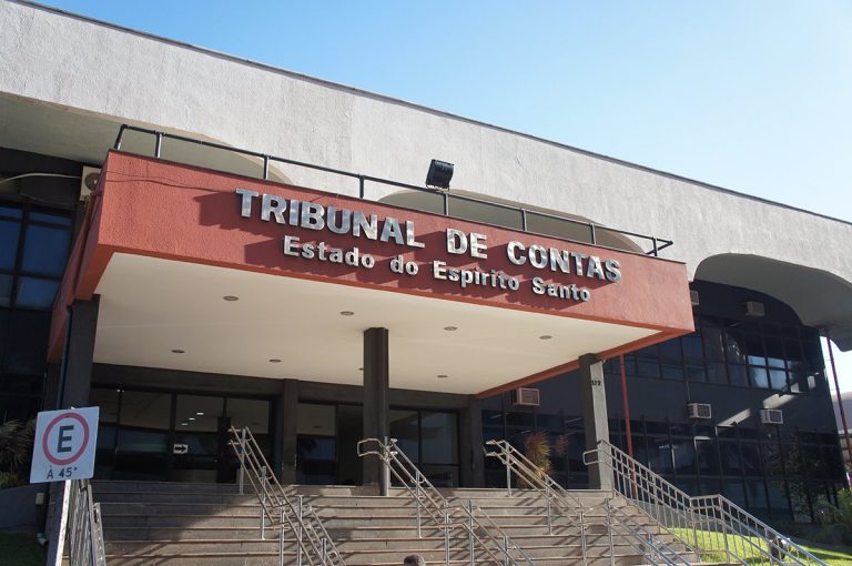 Mais de 16 mil servidores do ES correm risco de ficar sem renda, diz Tribunal