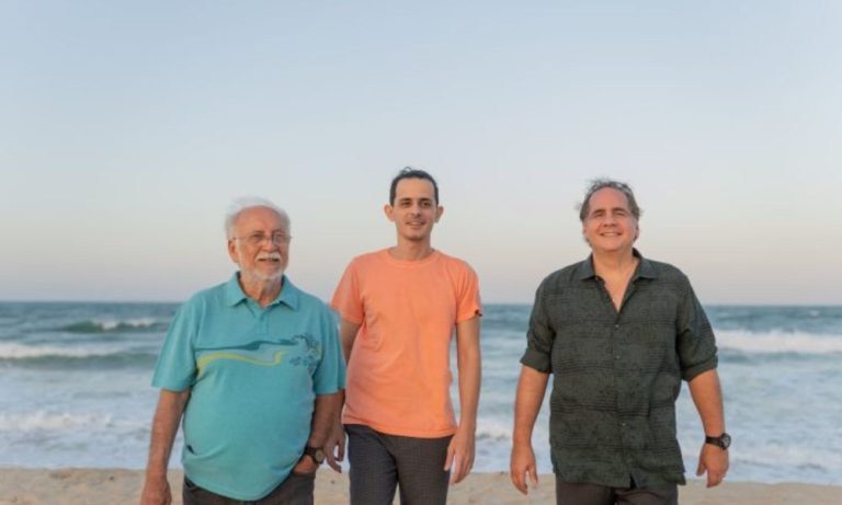 Menescal, o mar, a bossa e os amigos em novo álbum