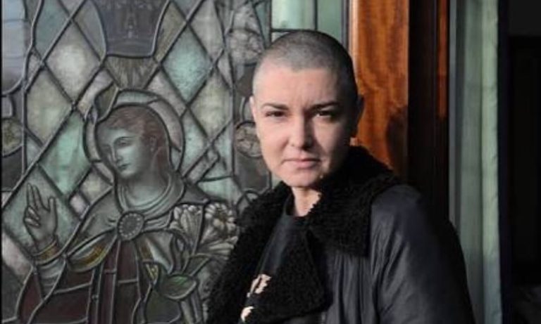 Morre a cantora Sinéad O’Connor, de ‘Nothing Compares 2 U’, aos 56 anos