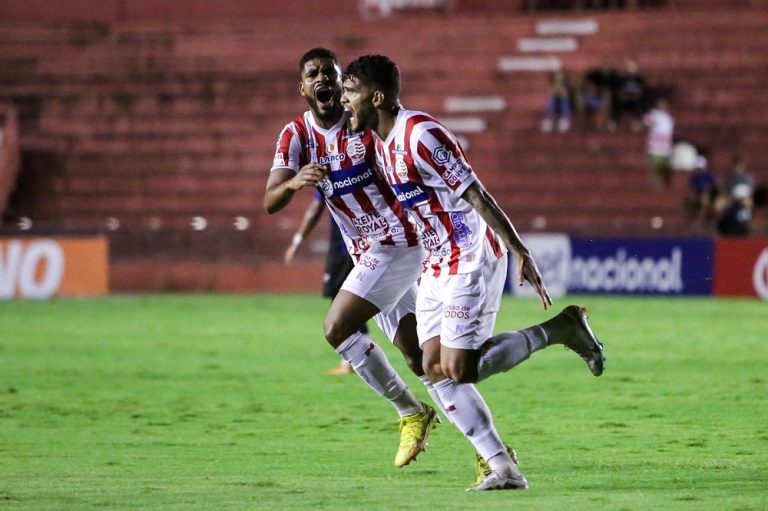 Náutico vence Altos-PI nos Aflitos e pula para a 5ª posição na tabela
