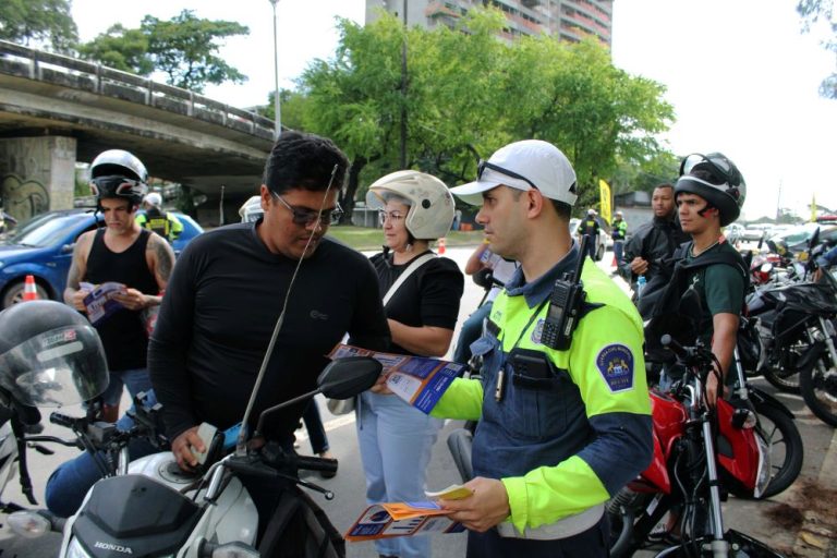 No Dia do Motociclista Prefeitura promove ações de educação para o trânsito