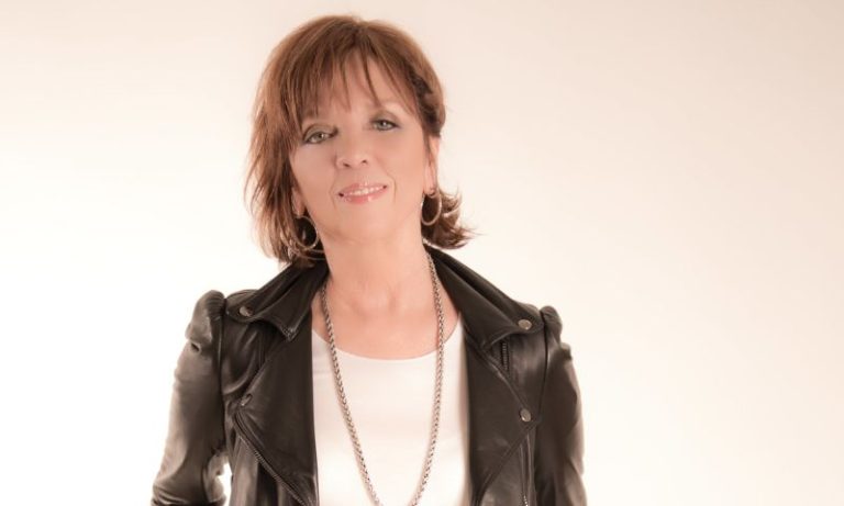 Novo livro de suspense com a marca de Nora Roberts