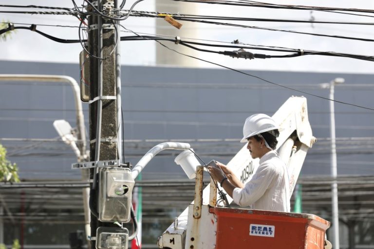 Pluviômetros e sensores de alagamento são instalados no Recife