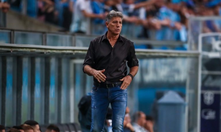 Renato Gaúcho pede fim de especulações sobre Suárez