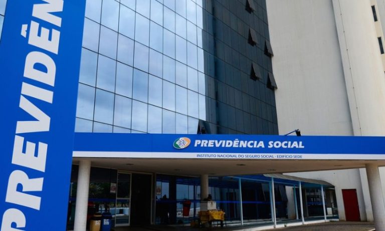 STF determina suspensão nacional de processos sobre revisão da vida toda do INSS