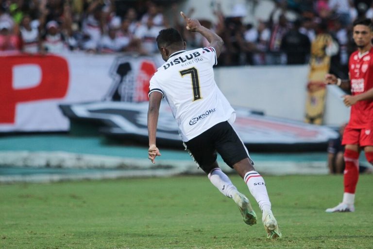 Santa Cruz empata com Potiguar em 1 a 1 e se complica na série D
