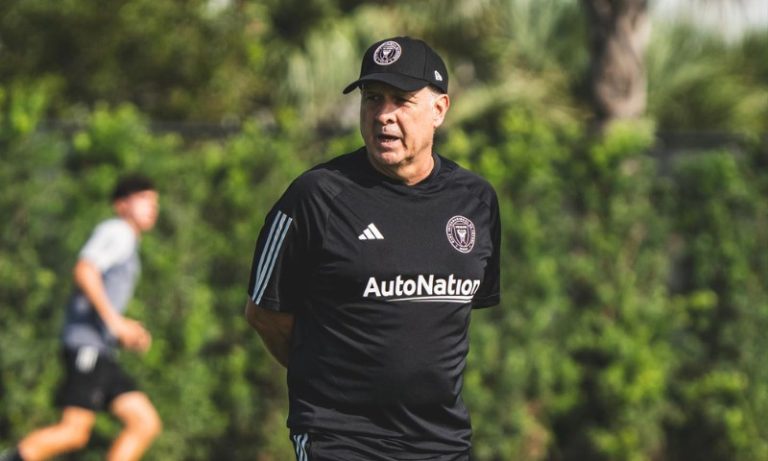 Técnico do Inter Miami comenta interesse em Suárez: ‘Há obstáculos com o Grêmio’