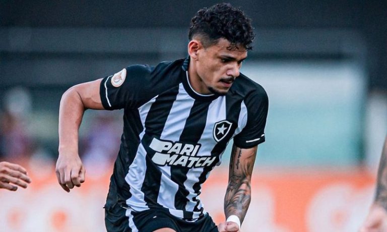 Tiquinho empata em gols com o Vasco no Brasileiro e resume fase do Botafogo