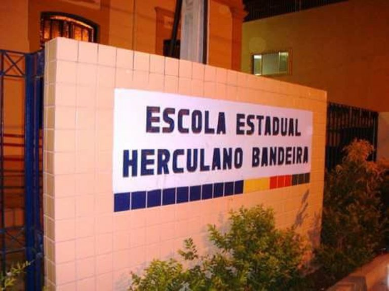 Adolescente é apreendido após esfaquear colega de sala aula