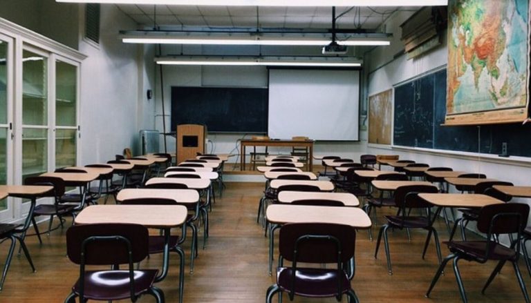 Belo Horizonte proíbe linguagem neutra em escolas públicas e particulares