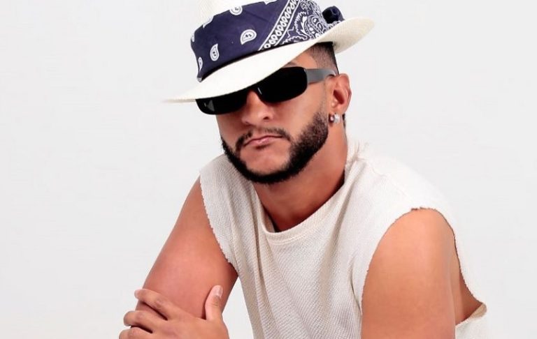 Cantor de brega-funk e mulher são mortos a tiros em festa no Recife