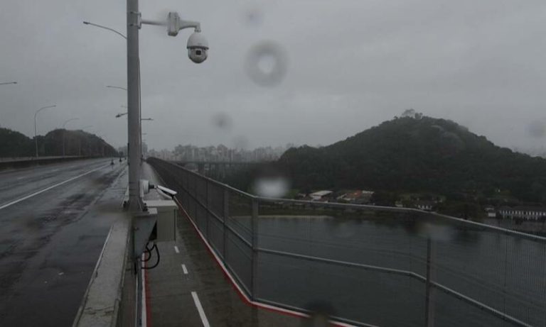 ES recebe alertas para chuvas fortes e ventos de até 100 km/h
