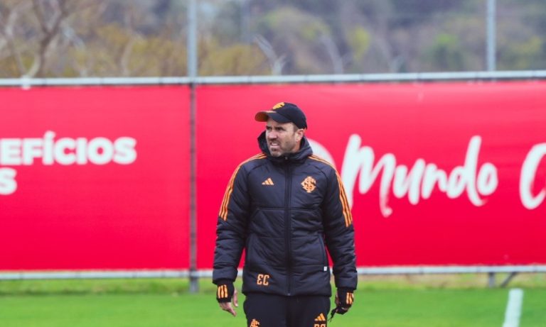 Eduardo Coudet admite desgaste do Inter e afirma que Libertadores é prioridade