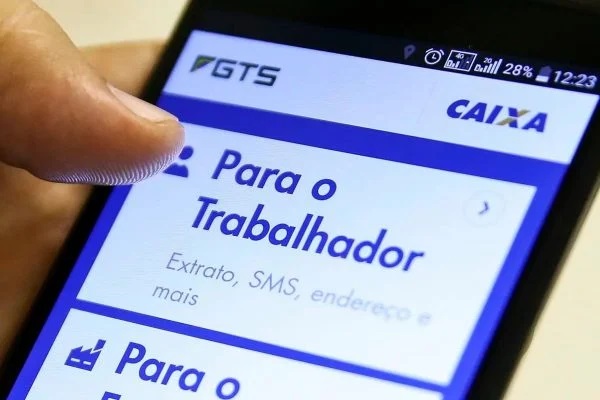 Governo muda regra para quem quer antecipar saque do FGTS