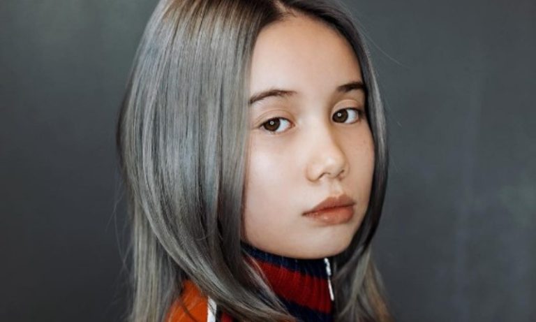 Influenciadora Lil Tay e irmão estão vivos e afirmam que Instagram foi hackeado