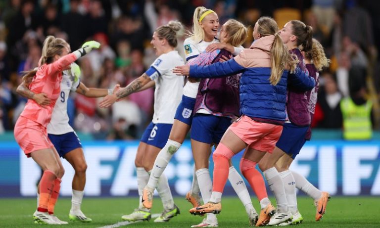 Inglaterra vence Nigéria nos pênaltis e vai às quartas de final
