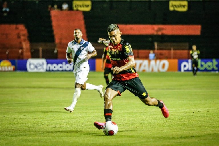 Lateral do Sport Igor Cariús suspenso preventivamente por 30 dias