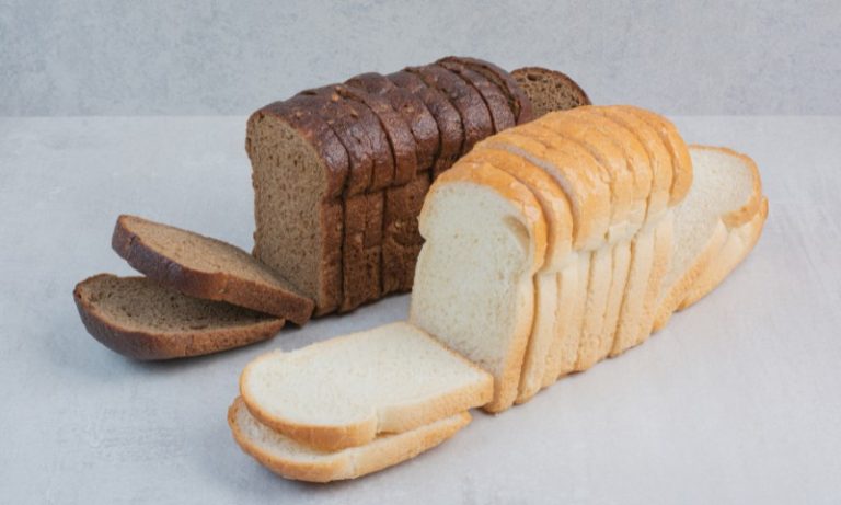 Marcas de pão de forma fazem publicidade enganosa, afirma instituto