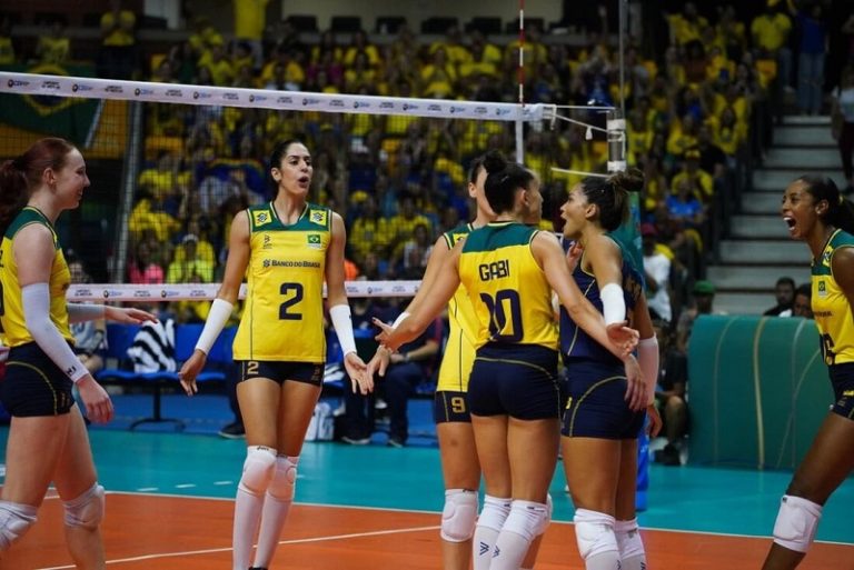Meninas do Brasil “atropelam” a Argentina no Sul-Americano de Vôlei