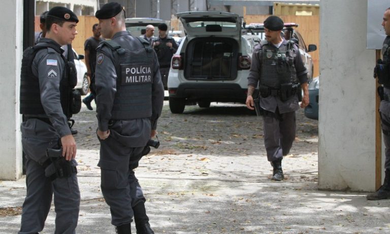 Militares fora da disputa?
