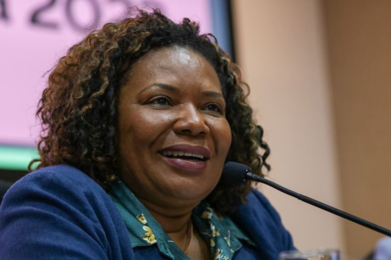 Ministra da Cultura vem ao Recife para anunciar investimentos de R$ 61 milhões