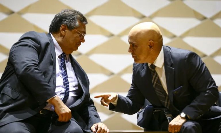 Moraes autoriza que Dino repasse imagens do 8 de janeiro à CPMI